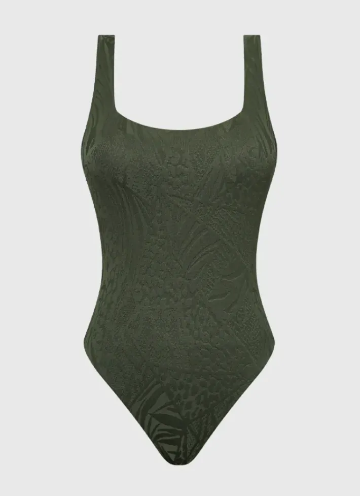 Women Aqua Blu Vero DD/E Cup One Piece
